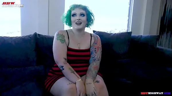 Show big butt Goth Pawg Vicky Vixen debuts on energy Clips