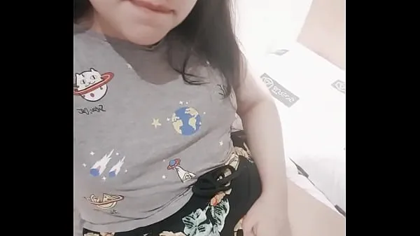 Cute petite girl records a video masturbating - Hana Lily