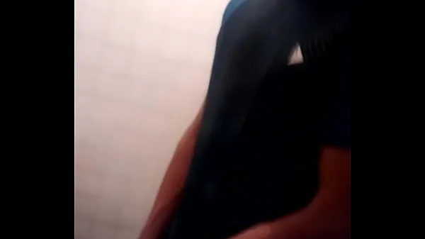 Blowjob in public bathroom ends with cum on face