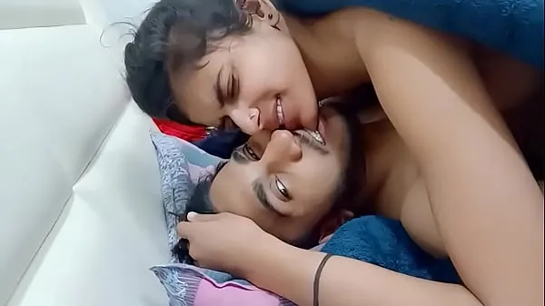 Show Desi Indian cute girl sex and kissing in morning when alone at home energy Clips